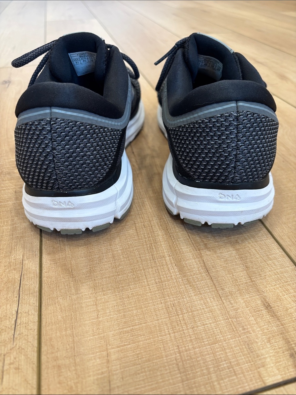 Brooks Revel Black & Gray Men's Running Shoes - Picture 4 of 10